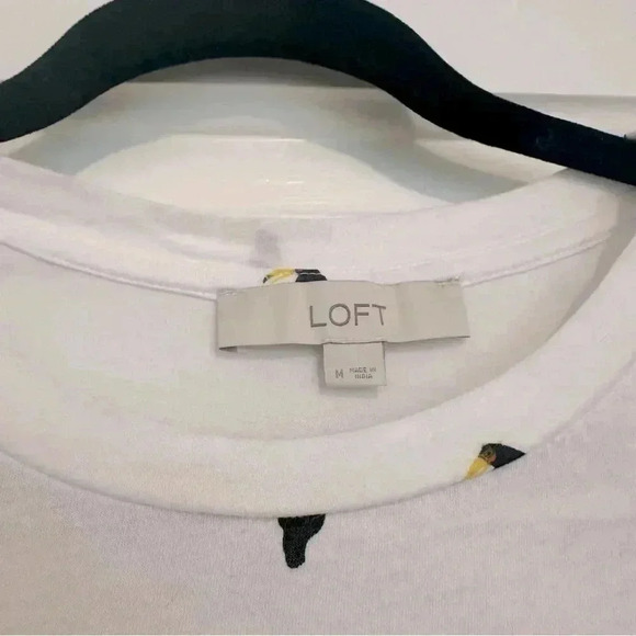 Loft White Toucan Print Tee Shirt Medium - Picture 5 of 5